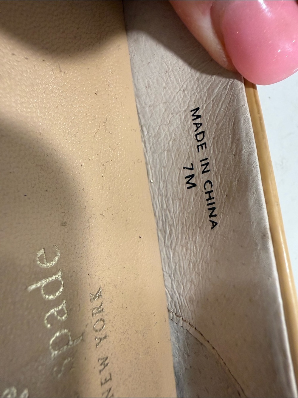 Kate Spade New York Nude Ballet Flats Shoes Bow Gold Size 7M Patent Leather - Picture 10 of 10